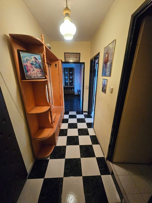 Продава се Тристаен апартамент в Пещера - 65 кв.м за 981 €/кв.м - Снимка #17