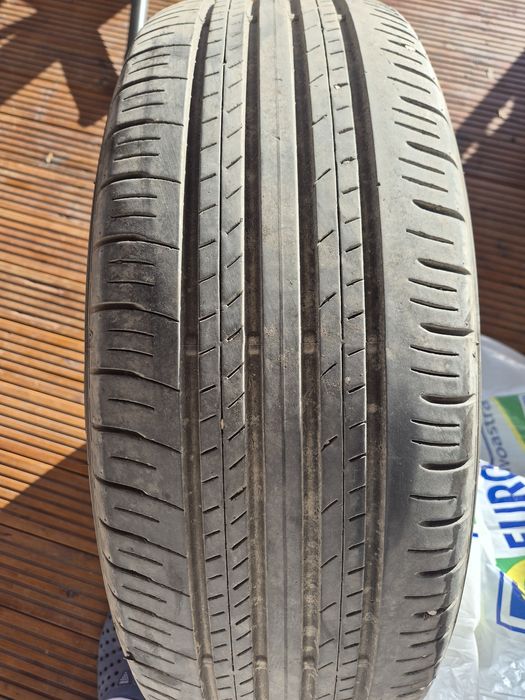 Vand 3 anvelope vara Dunlop 225 60 18