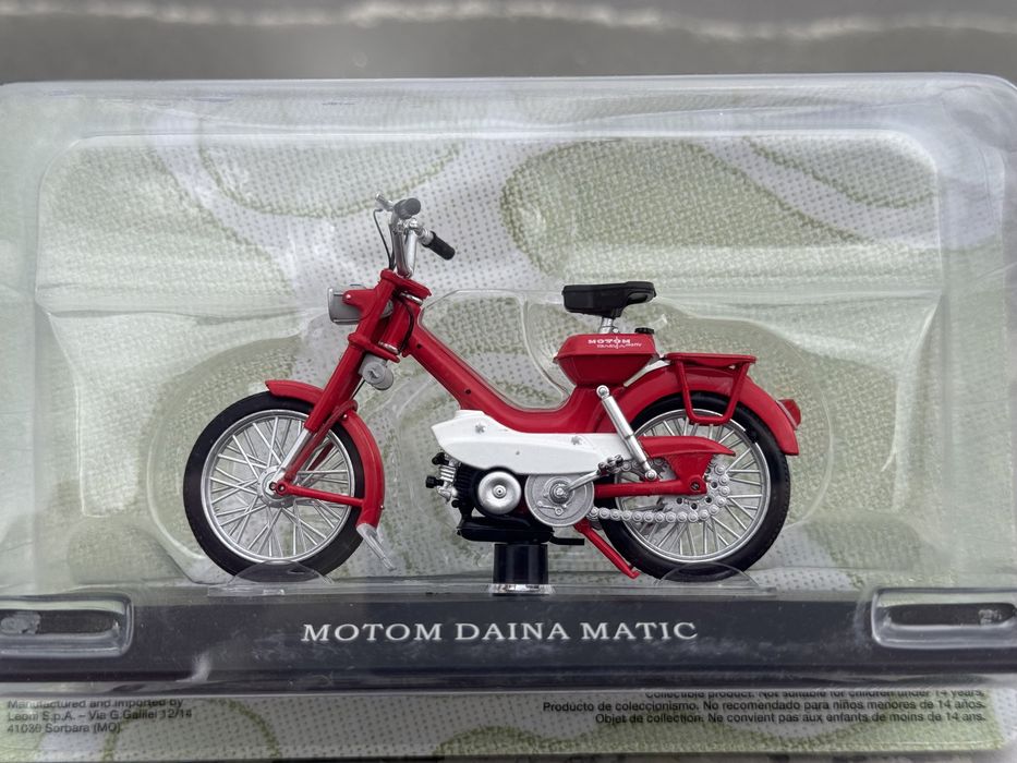 Machete motorete scara 1:18
