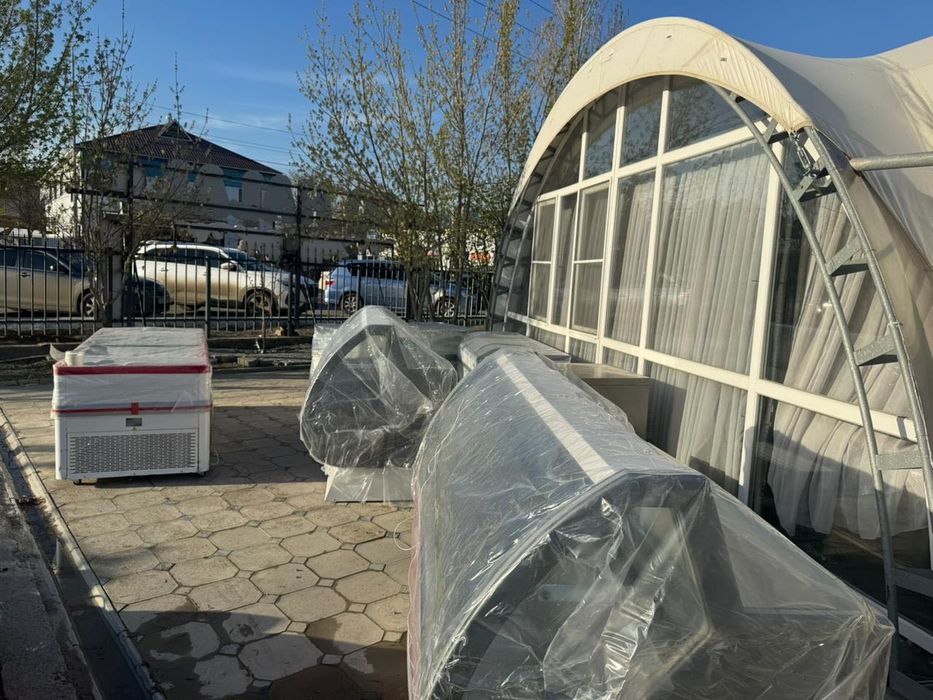 Витринный холодильник