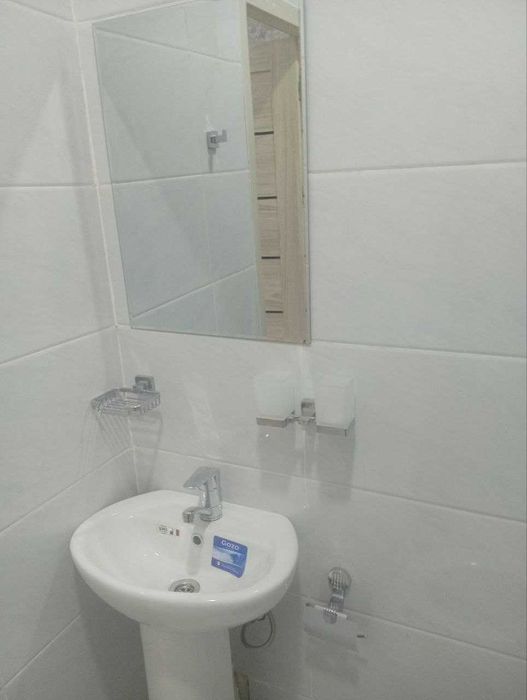 Своя.Истамбул сити.ЦентрЦокльный. Длитель.Нежилая. Все удобства.31квм