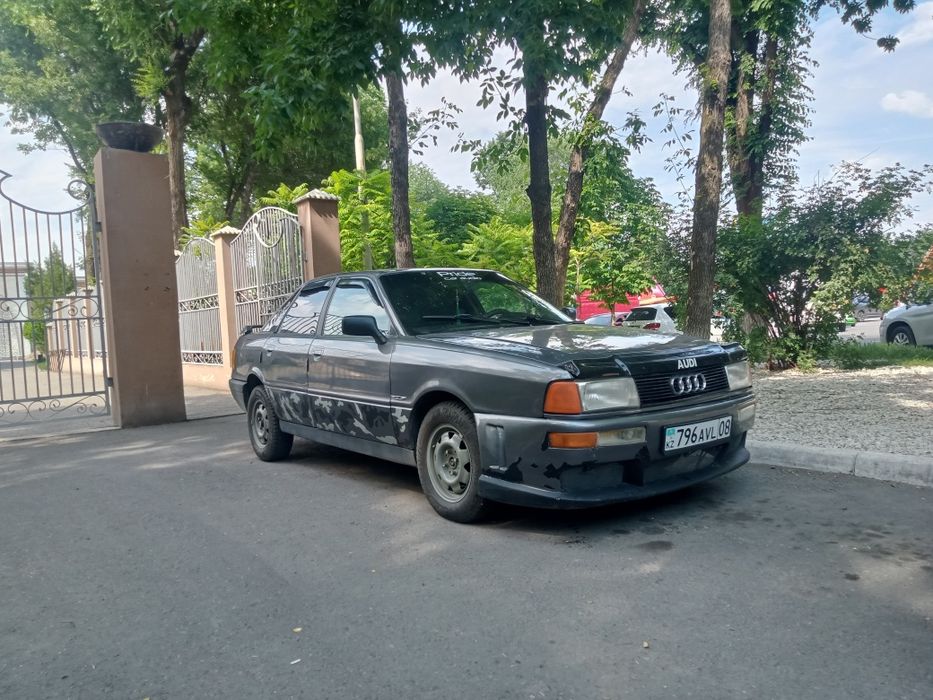 Продам Ауди 80 В 3