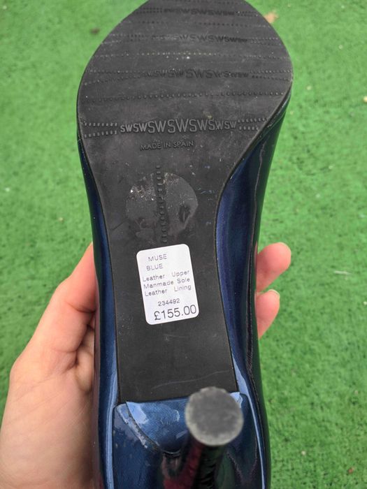 Стилни дамски лачени обувки на ток, Stuart Weitzman, EU 37