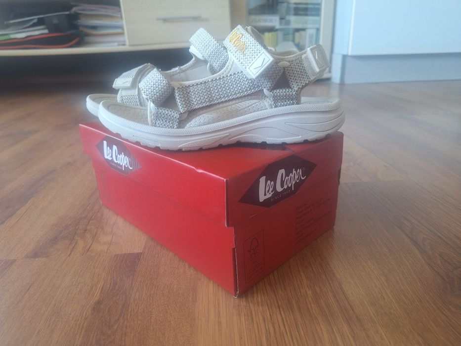 Дамски сандали Lee cooper