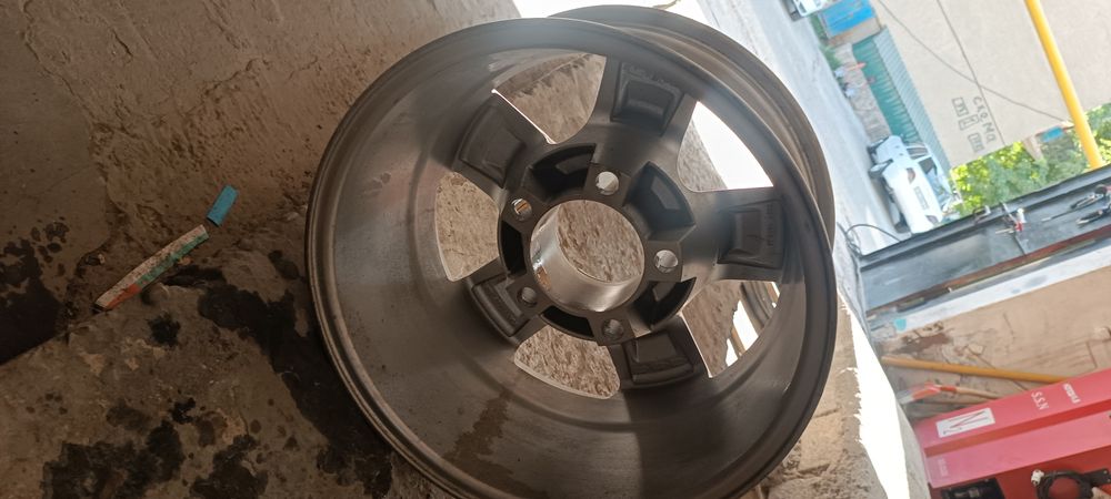 продам диски на таету ланкрузер 100 R16