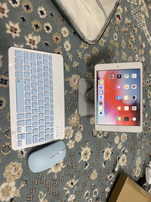 Продаетя i pad mini 2.