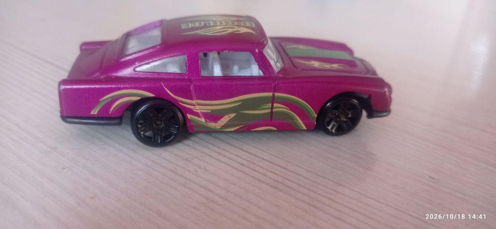 Машинка Hot Wheels Custom '53 Cadillac