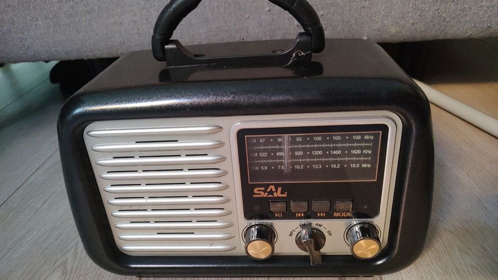Aparat radio SAL  cu USB