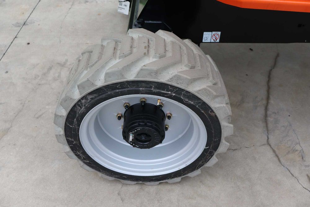 Societate vindem nacela NOUA JLG 450AJ 16m inaltime, produsa in SUA