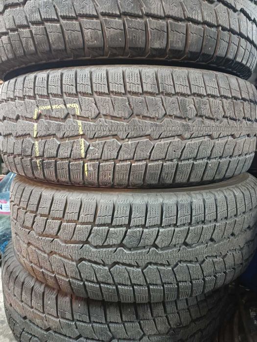 Зимни гуми Toyo 235/65/18 Dot 3621