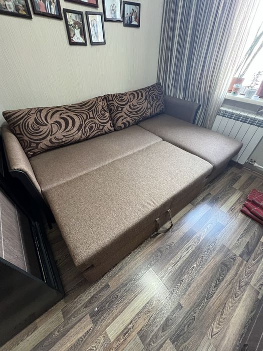 Угловой диван для гостиной