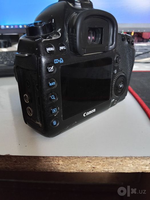 Canon Mark 3.           ..