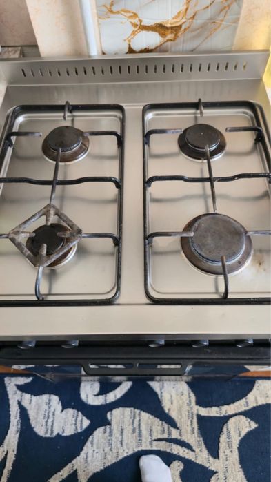 Продам газплиту.