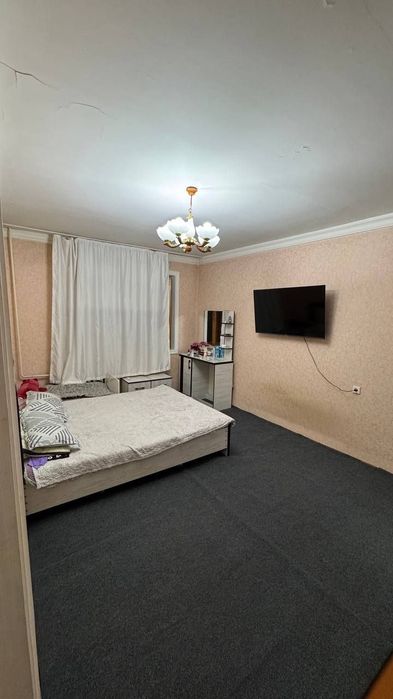 Продается квартира Юнусабад 18кв 3/1/4