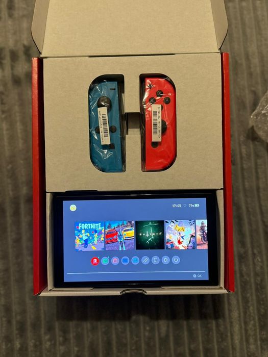 Nintendo Switch OLED 2025 Joy-Con Neon Red/Neon Blue