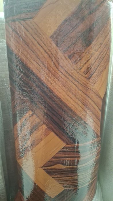 Linoleu 1m lat x 20 m lung,Gros- 1.20mm, Model parchet gri sau maron, pt Interior Ca la carte ,impecabil
