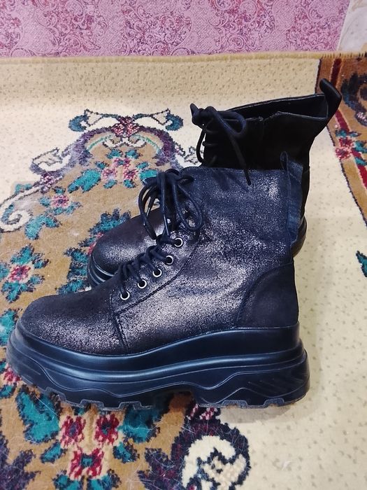 Продам Ботинки в отличном состоянии