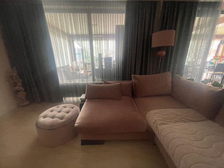 Ъглов диван с лежанка