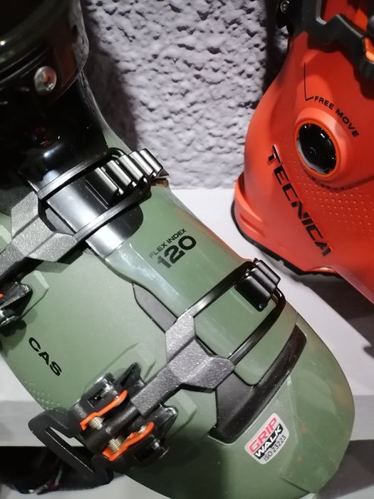 Clapari schiuri ski tura/freeride Tecnica Cochise 110,120,130 Noi!