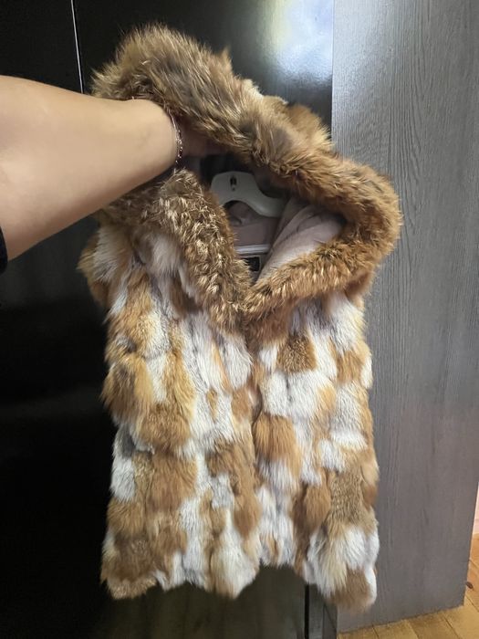 Елек с качулка от естествен косъм - лисица