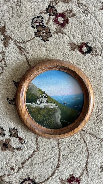 милая картина круглая