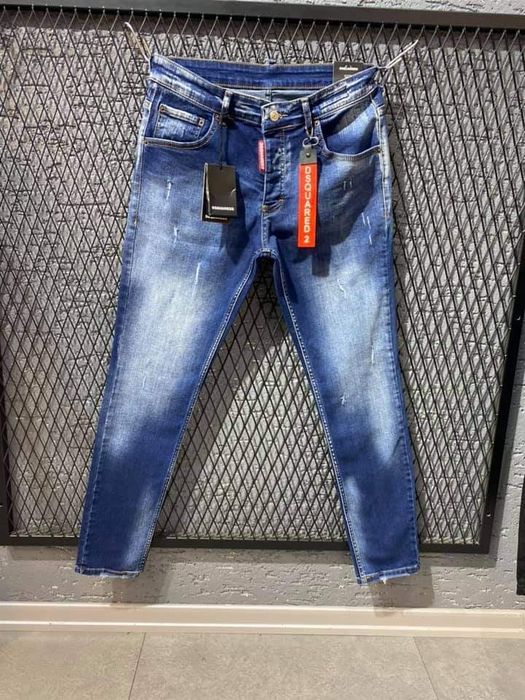 Blugi noi dqiscored material super de calitativ și foarte rezistemt