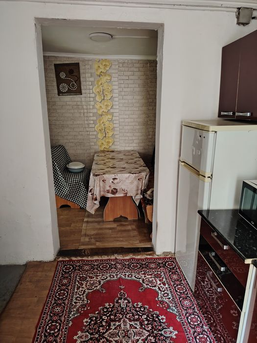 Продам квартиру в центре Ащибулака