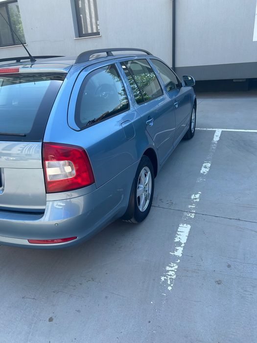 SKODA Octavia 2012 — imagine 2
