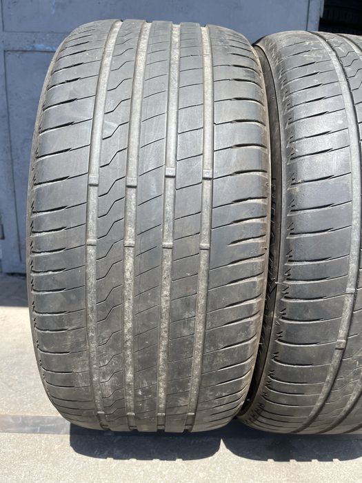 2 бр. летни гуми 255/40/19 Firestone DOT 5021 4 mm