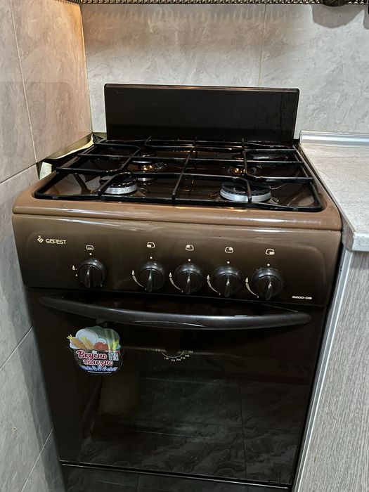 Газ плита с продаётся