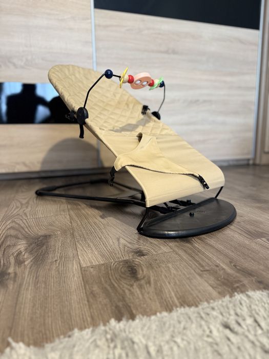 Scaun balansoae bebe, ergonomic, pliabil, cu muzica, cu suport jucarii