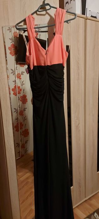 Rochie de seara in stare foarta buna