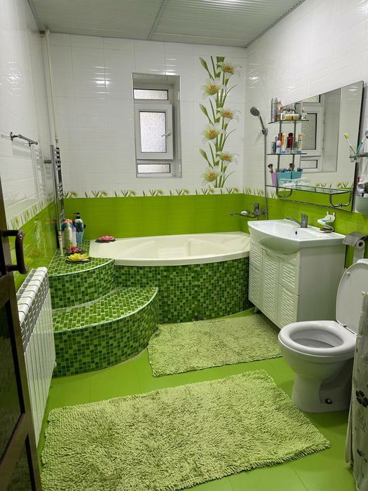 Продаётся квартира 4 комнатная