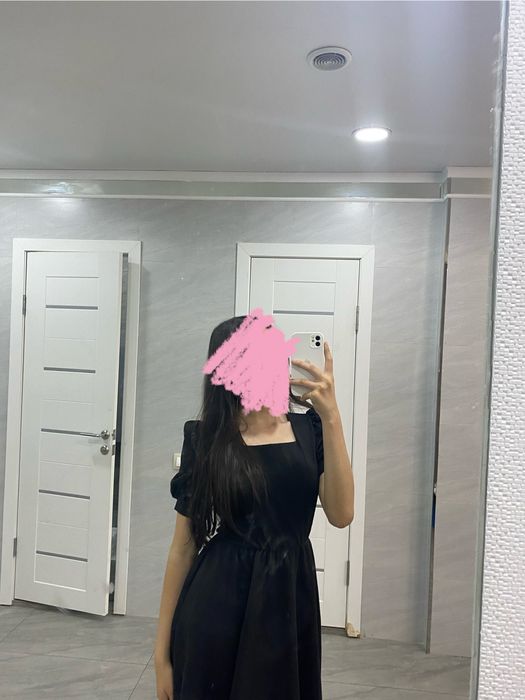 Продам черное платье.