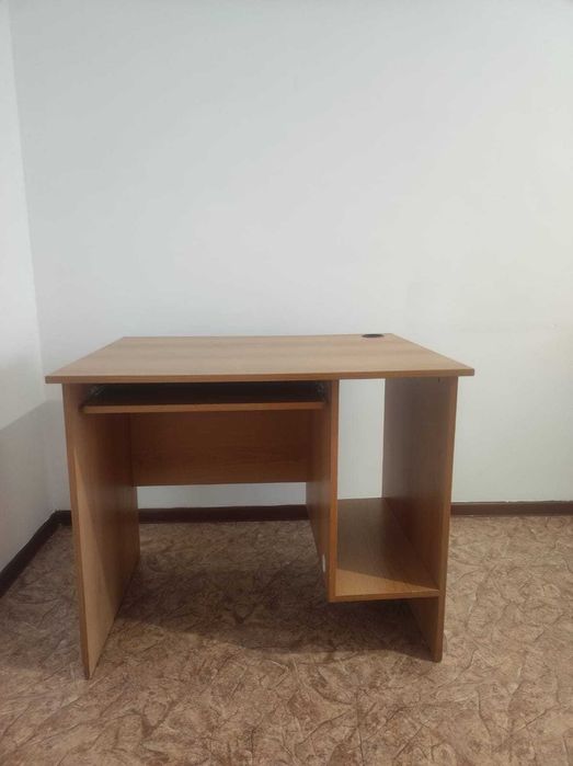 Компьютерный стол б/у