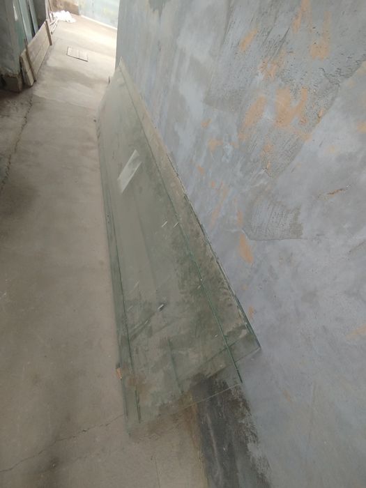 Каленный стекло б/у