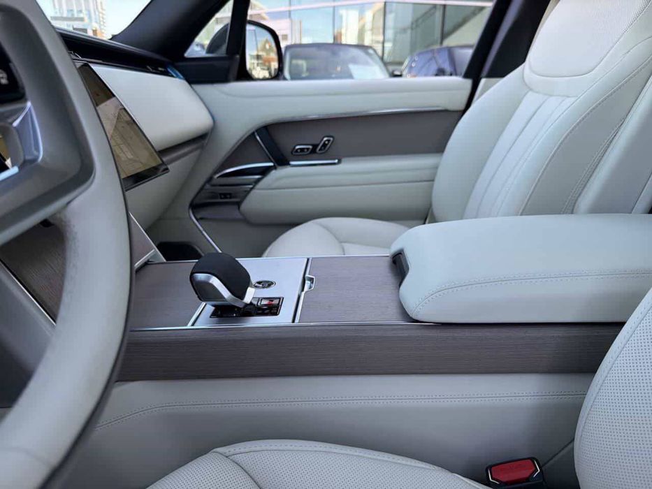 Land Rover Range Rover P530 Long exclusive 5 seats 2026 Autobiography