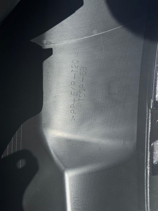 Передний бампер Prado 120