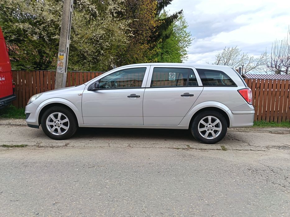 Opel Astra 1.4 benzină