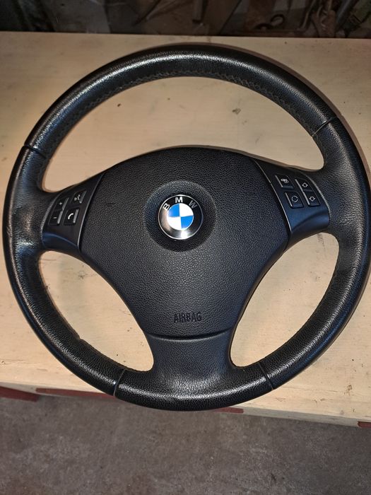 Volan BMW impecabil