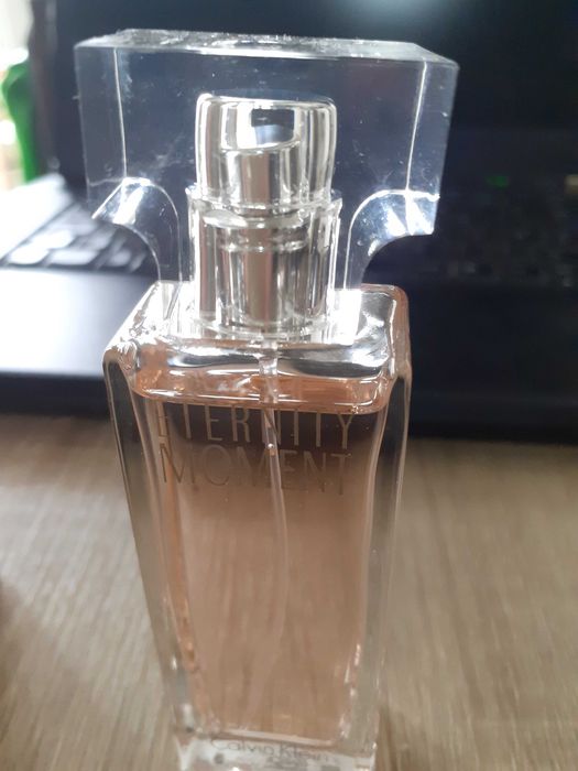 Продавам дамски парфюм   CALVIN CLEIN ETERNITY MOMENT 30 мл.