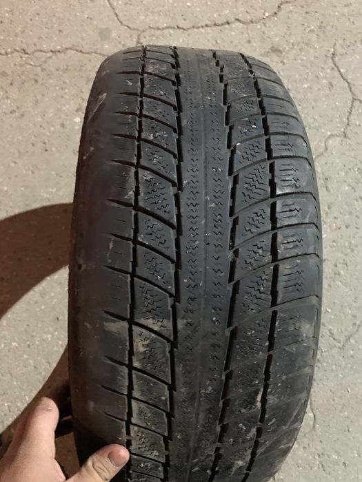 Продам резину 16размер