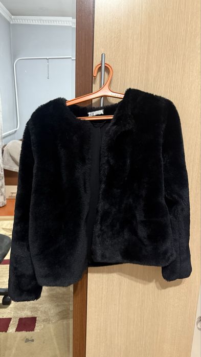 Меховая кофта.