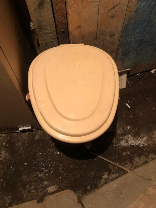 Переносной унитаз-ведро