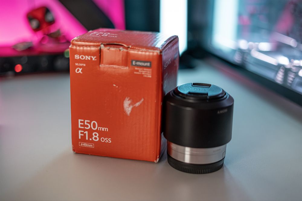 Sony E SEL 50mm f/1.8 (Silver)