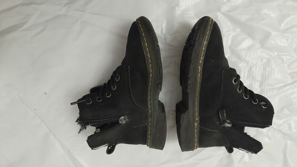 Etik sotiladi. Продаётся сапоги для мальчиков