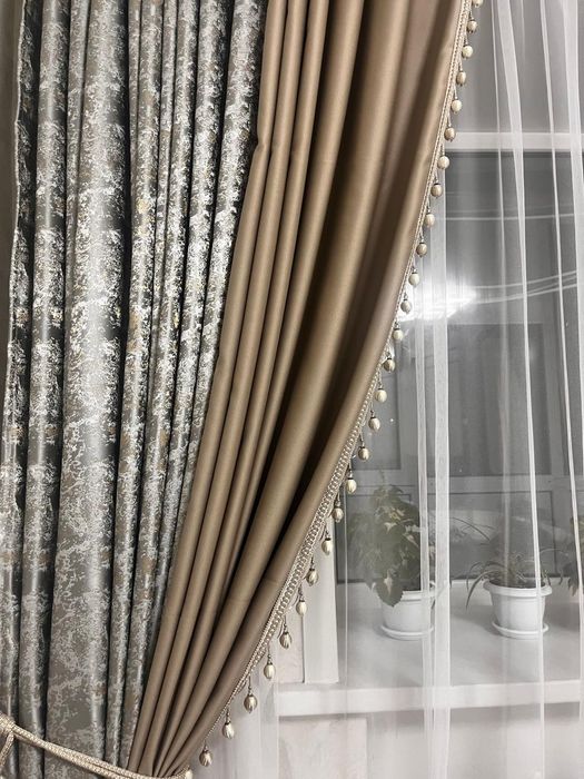 Срочно продам шторы для гостиной