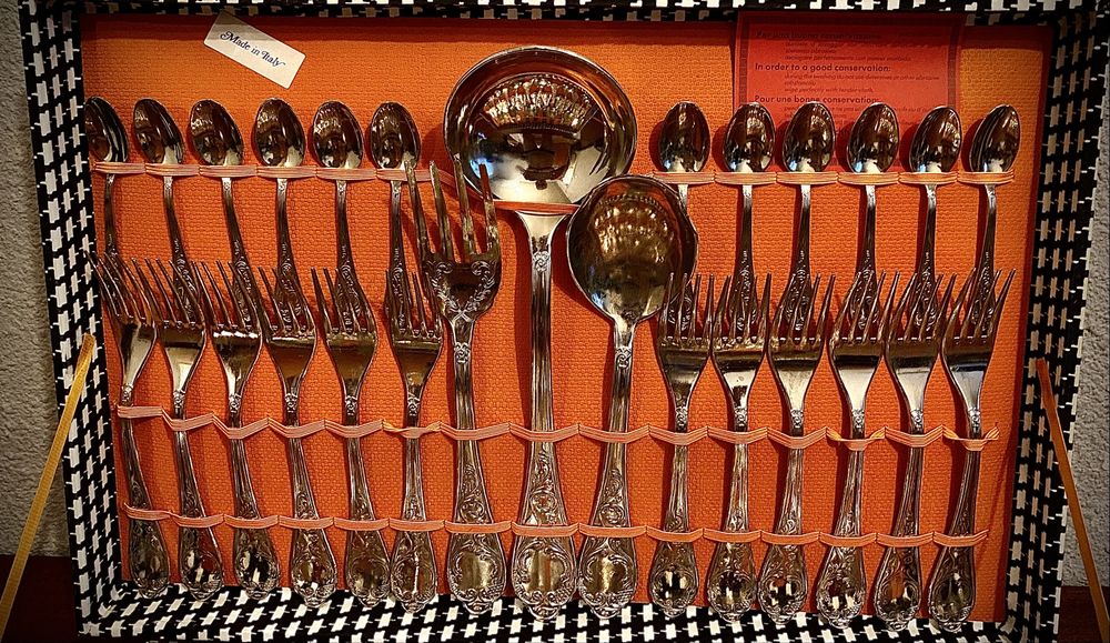 Set complet de tacâmuri argintate pentru 12 persoane