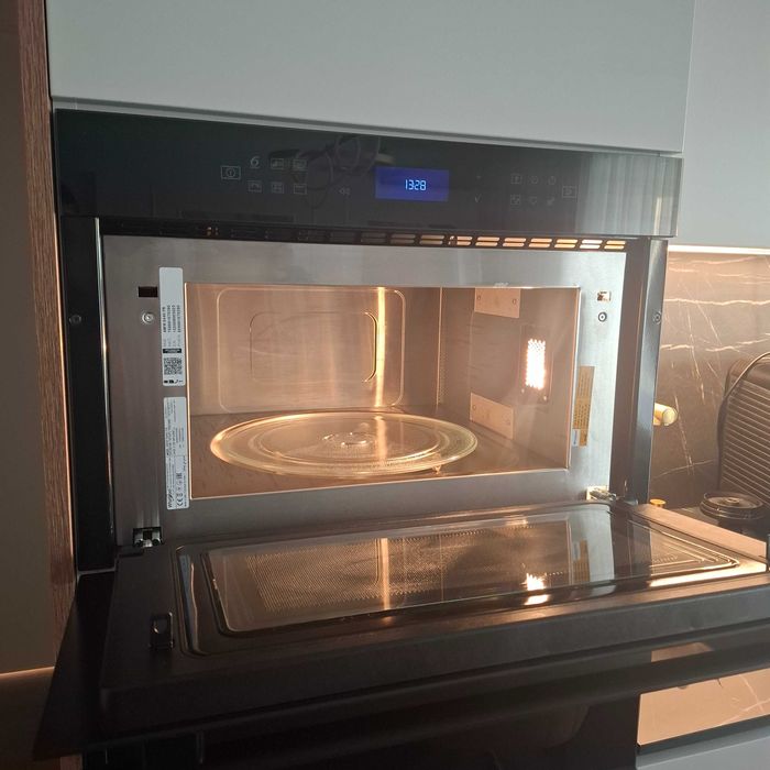 Whirlpool AMW 6440 FB Cuptor cu microunde