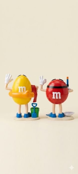 Игрушка  диспенсер M&M's («эм энд эмc»).